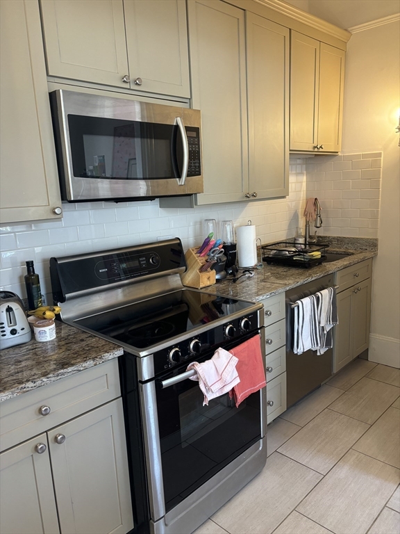 1080 Beacon St, Brookline