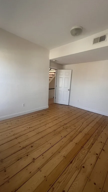 14 Humboldt Pl, South Boston