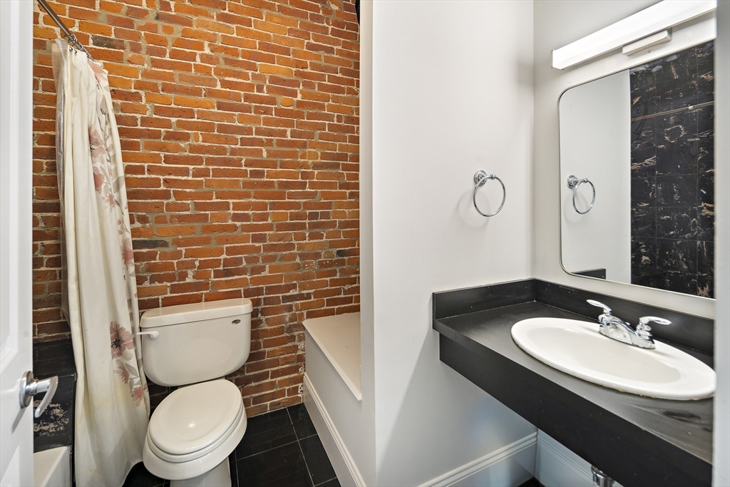 3 Seaver St, East Boston