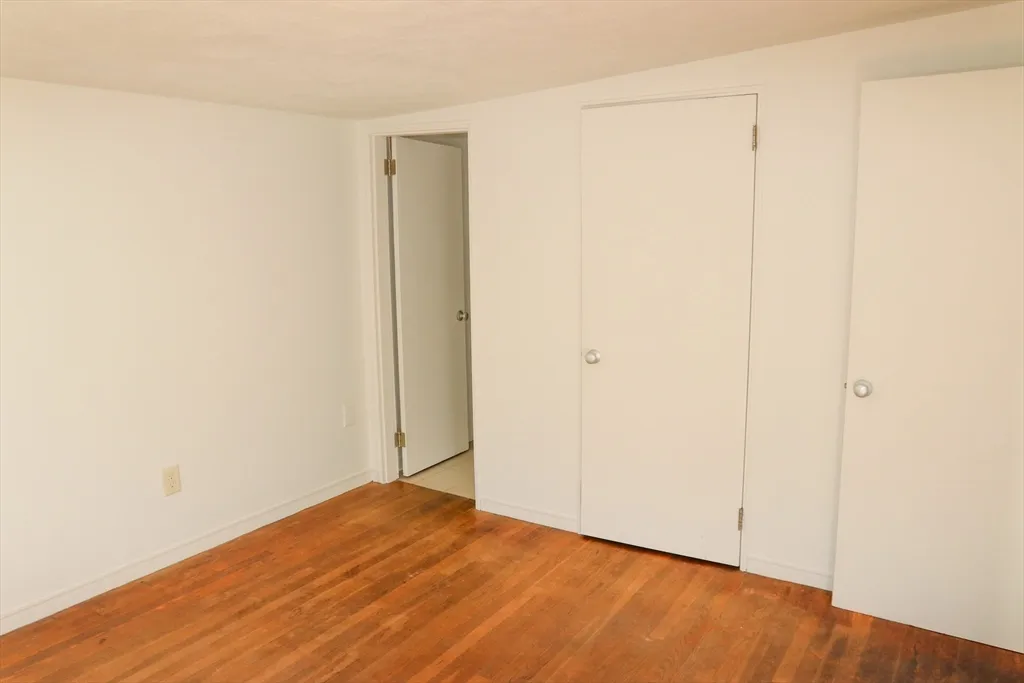 583 Gay St, Westwood