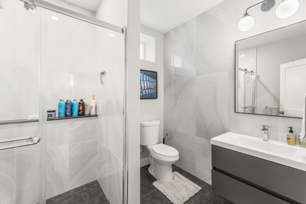 172 Orchard St, Watertown