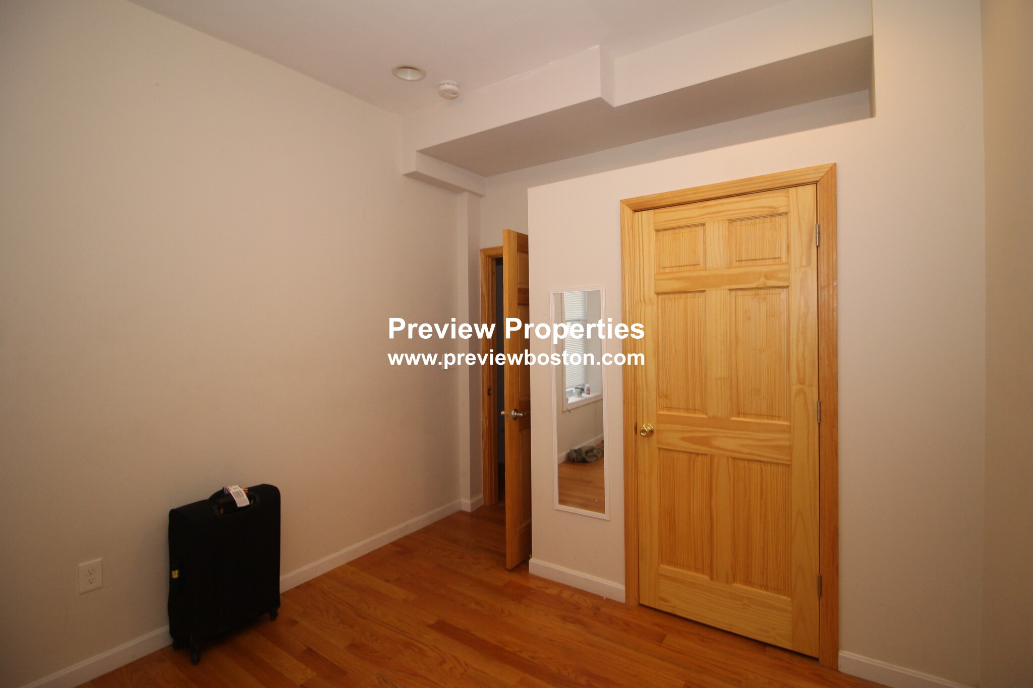 10 Moreland, Roxbury