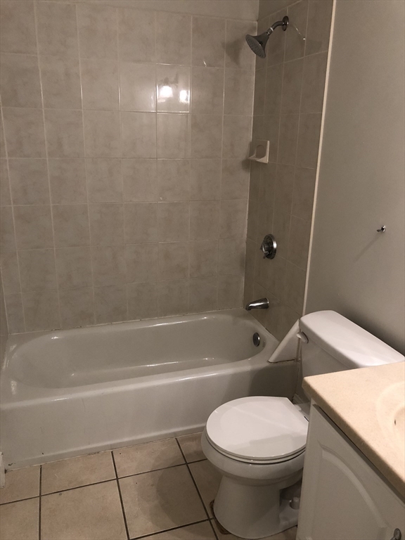 135 Calumet St, Mission Hill