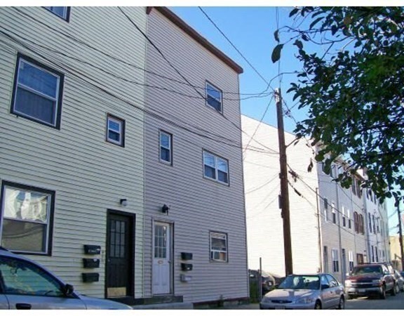13 Murray Ct, East Boston