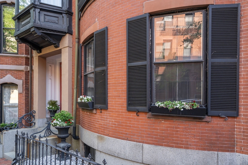 30 Hancock St, Beacon Hill