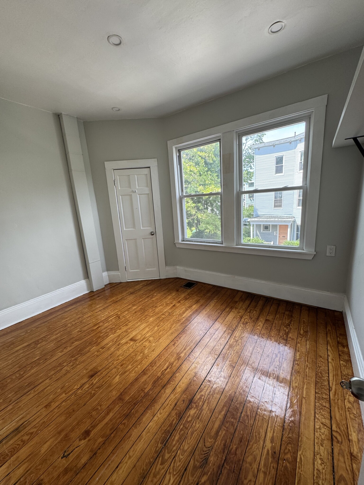 11 Anson St, Jamaica Plain