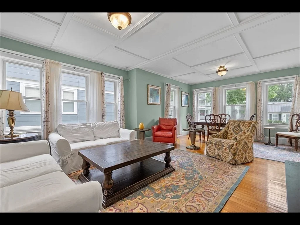 26 Lincoln St, North Andover