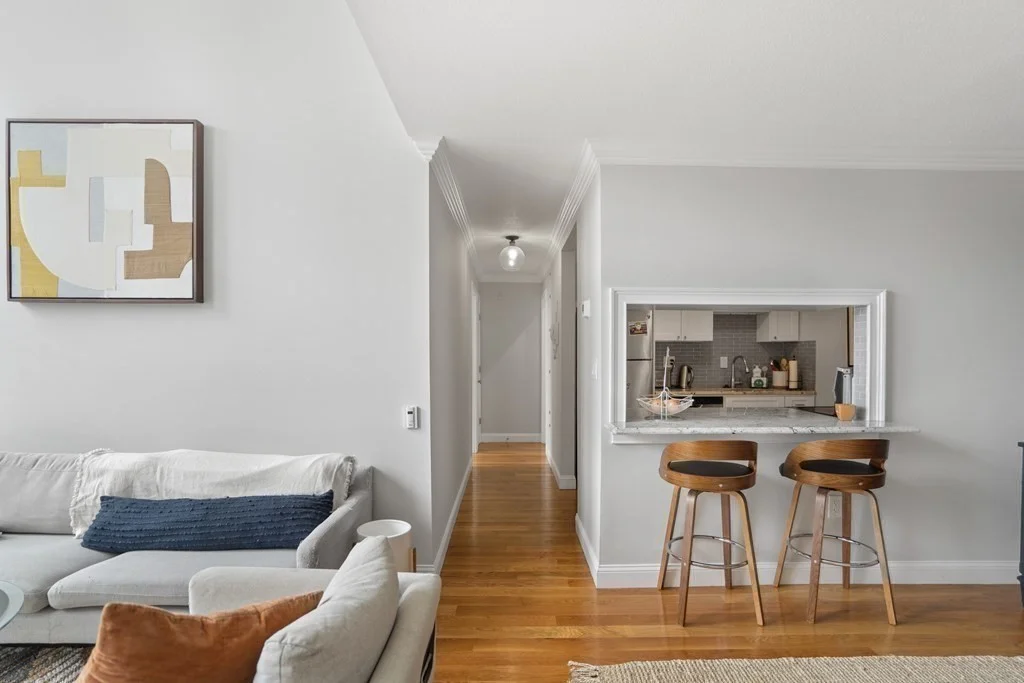 841 Parker St, Mission Hill