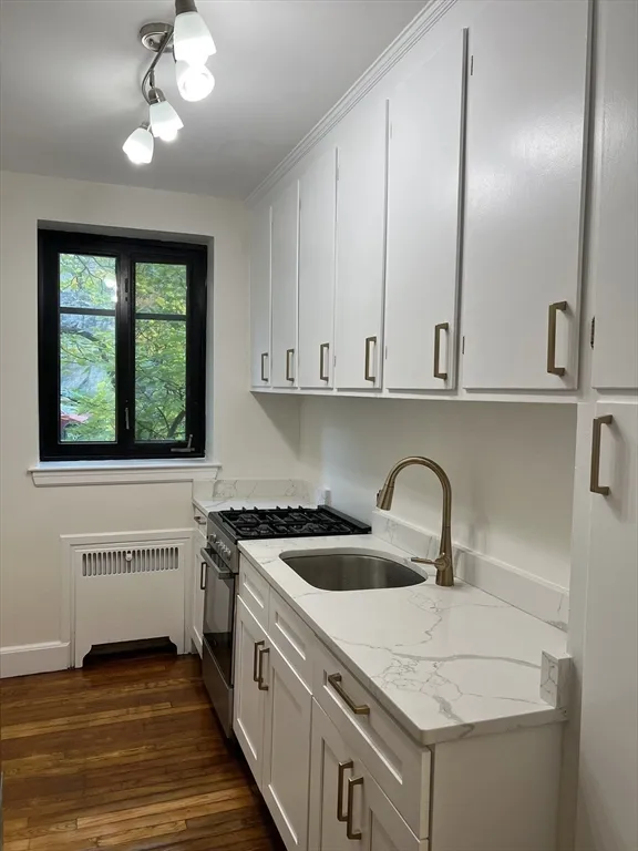 65 Strathmore Rd, Brighton