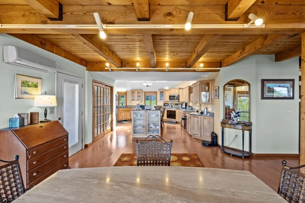 2 Windward Way, Sconticut Neck