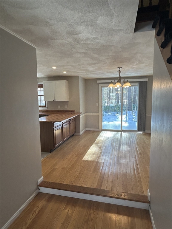 521 Wellman Ave, Chelmsford