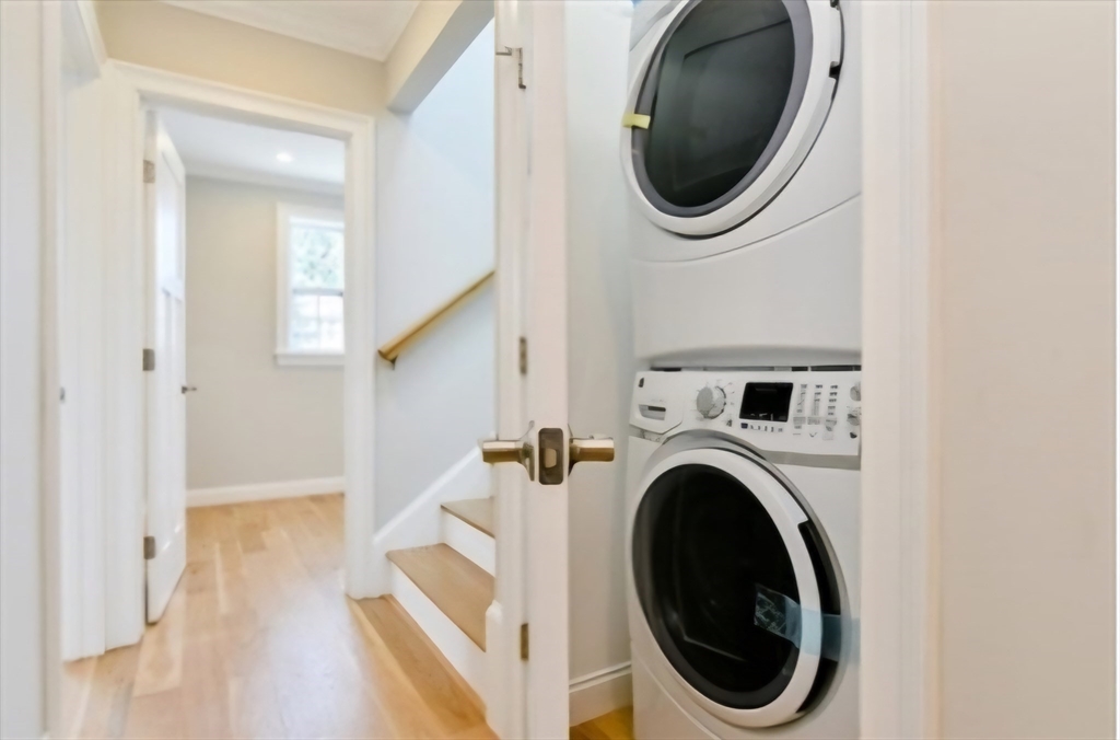 235 Webster Ave, Chelsea