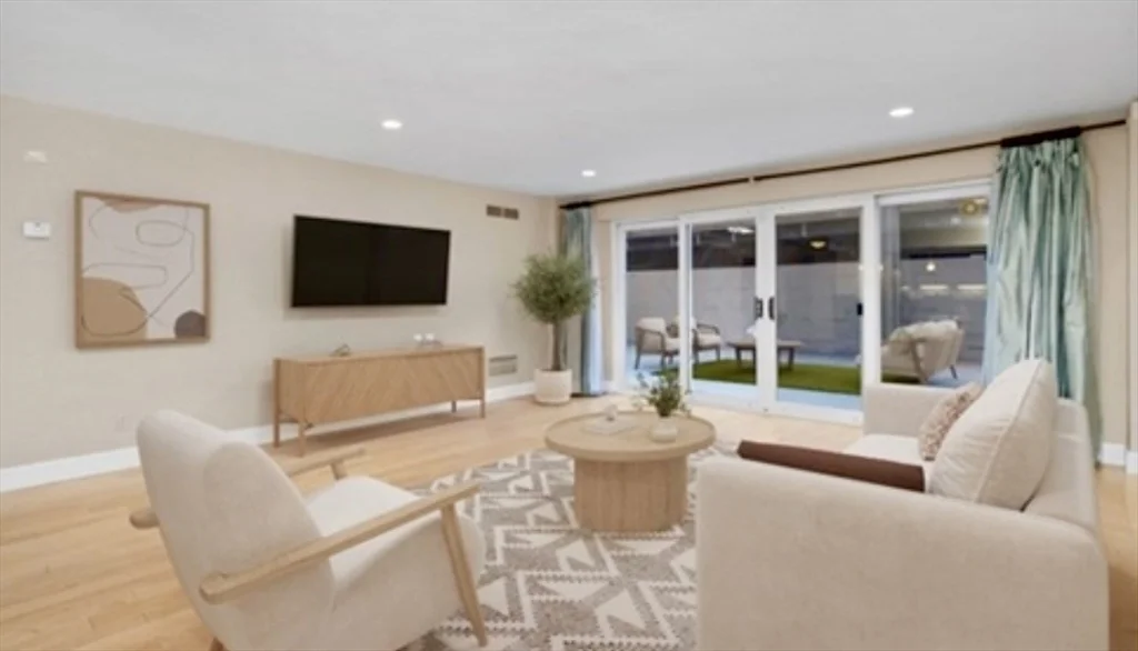 1600 Beacon St, Coolidge Corner