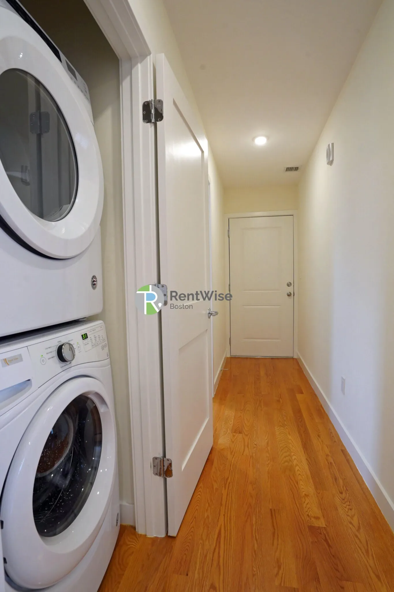 15 Kelley Ct, Allston