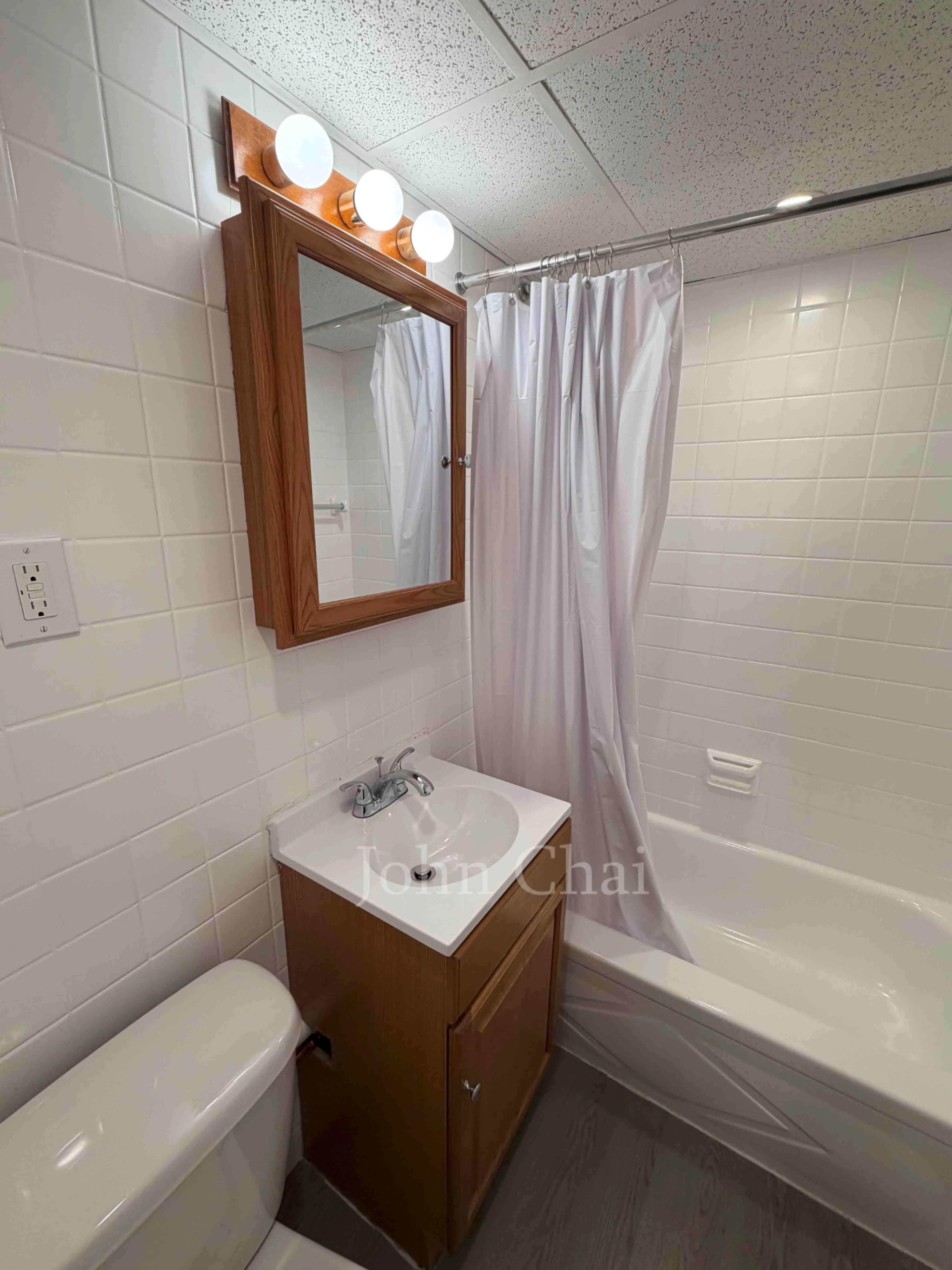 6 Saint Mark St, Jamaica Plain