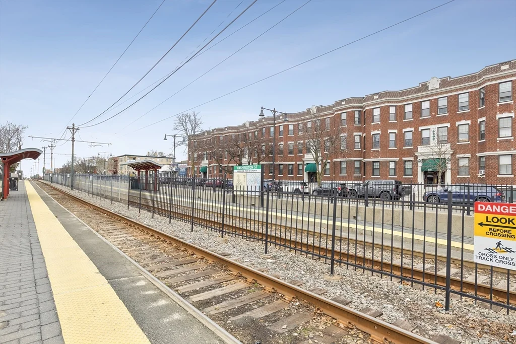 1568 Commonwealth Ave, Brighton