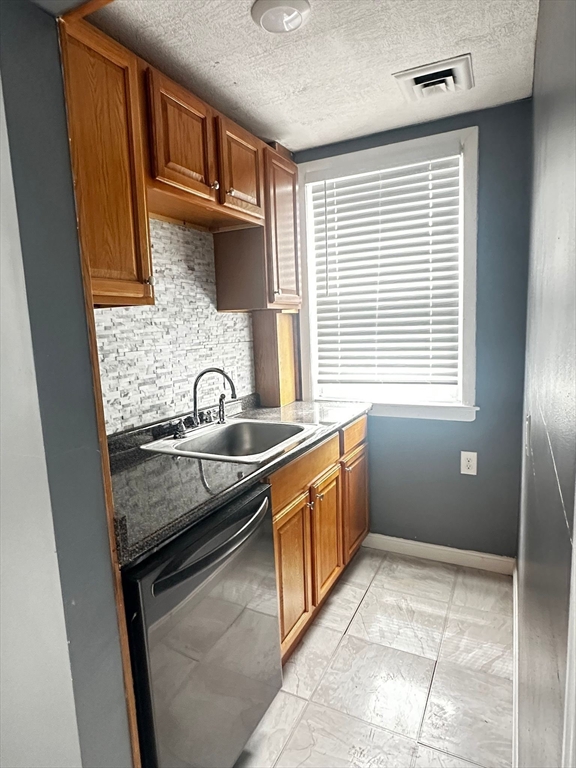 71 Thatcher St, Brockton