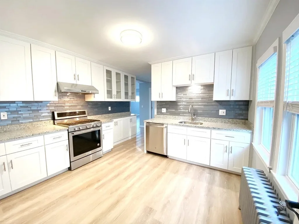 1 Vincent Ave, Belmont