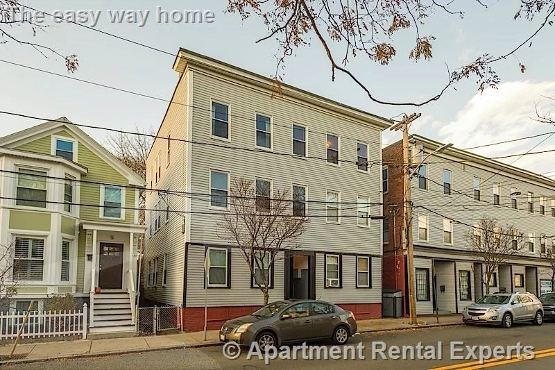 137 Columbia St, Central Square