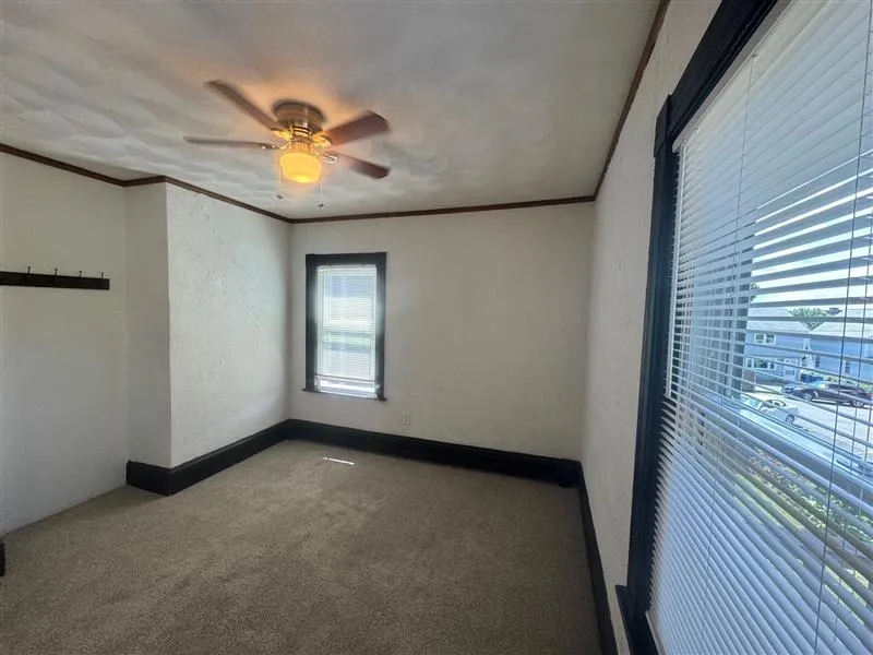 53 Hinckley St, Magoun Square