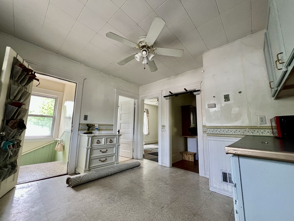 15 Baltic St, Attleboro