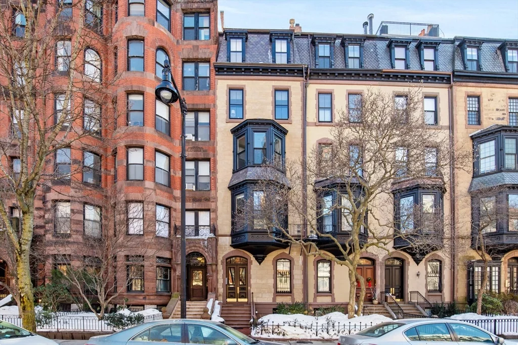 263 Beacon St, Back Bay