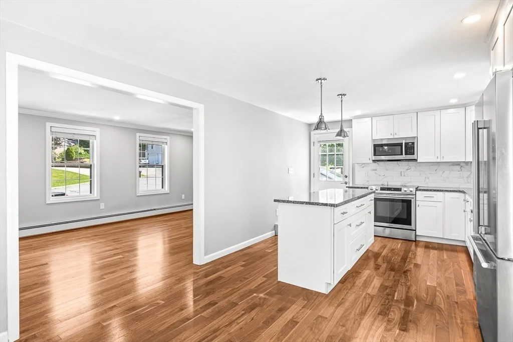 38 Idora Ave, Haverhill
