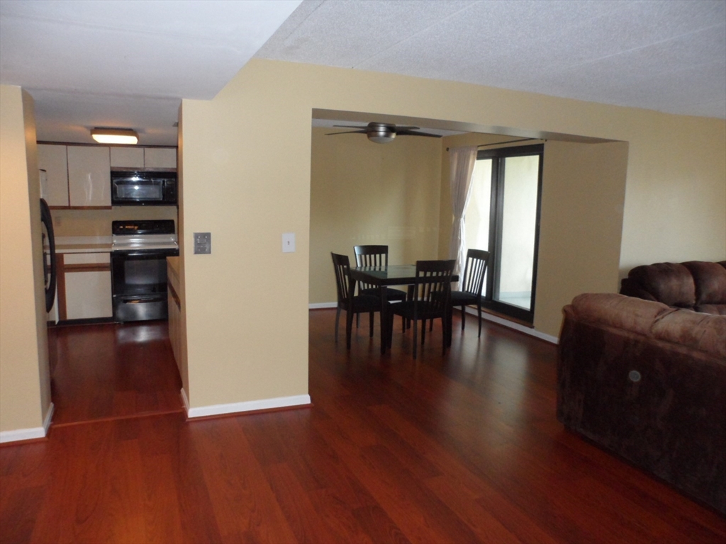 85 Brainerd Rd, Brighton