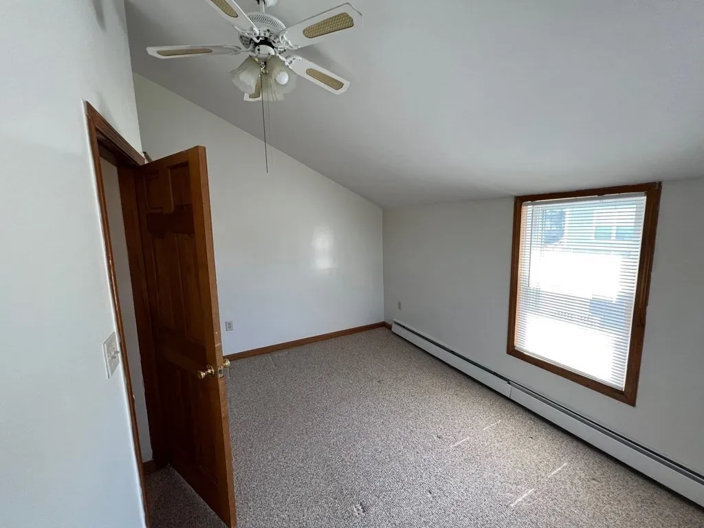 139 Bayview Ave, Winthrop