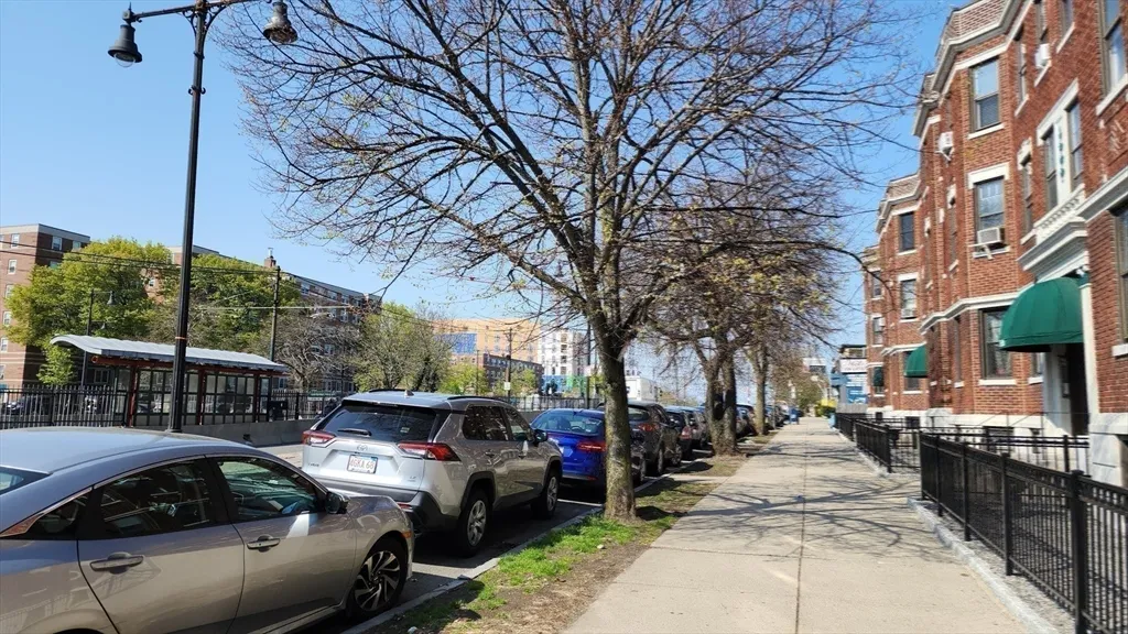 1568 Commonwealth Ave, Brighton