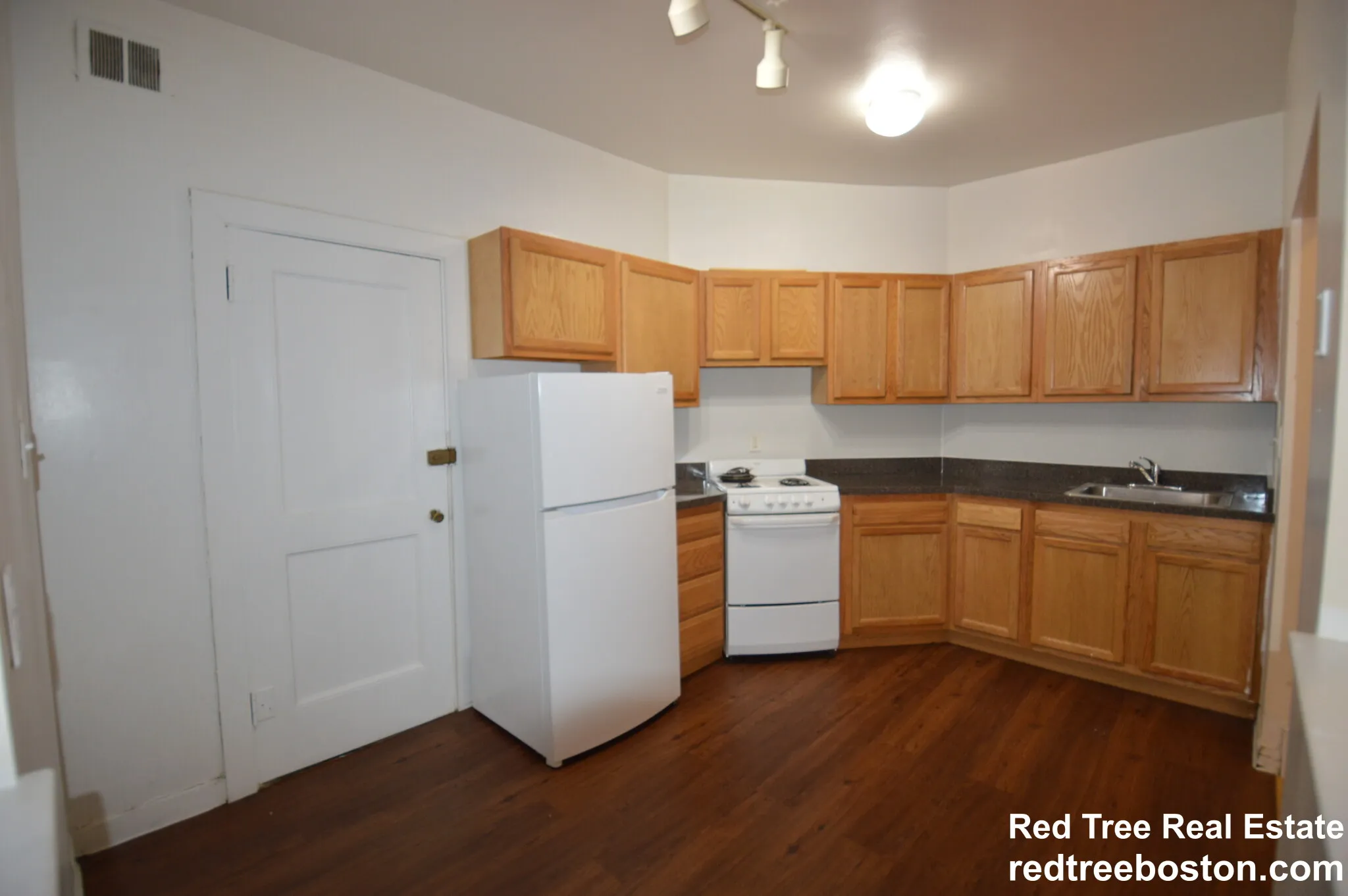 1595 Beacon St, Brookline