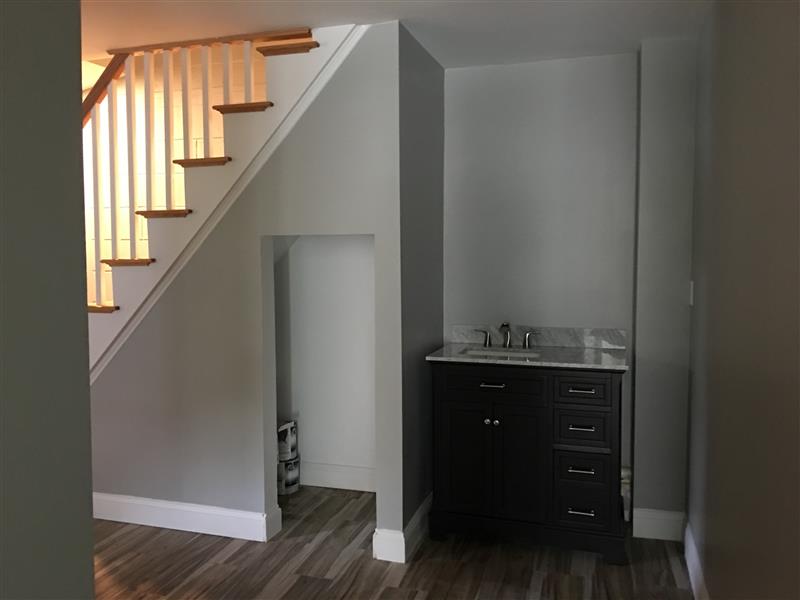 93 Upland Rd, Neighborhood Nine