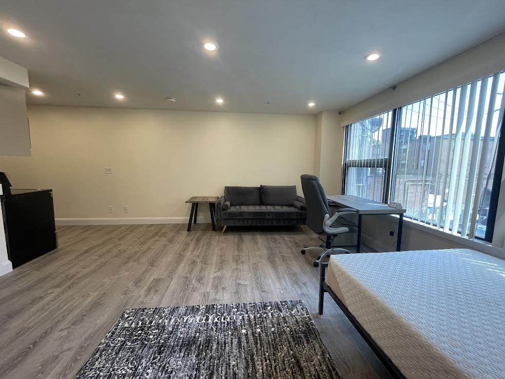 1028 Commonwealth Ave, Boston