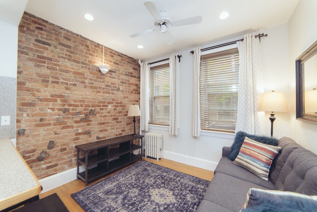 33 Irving, Beacon Hill