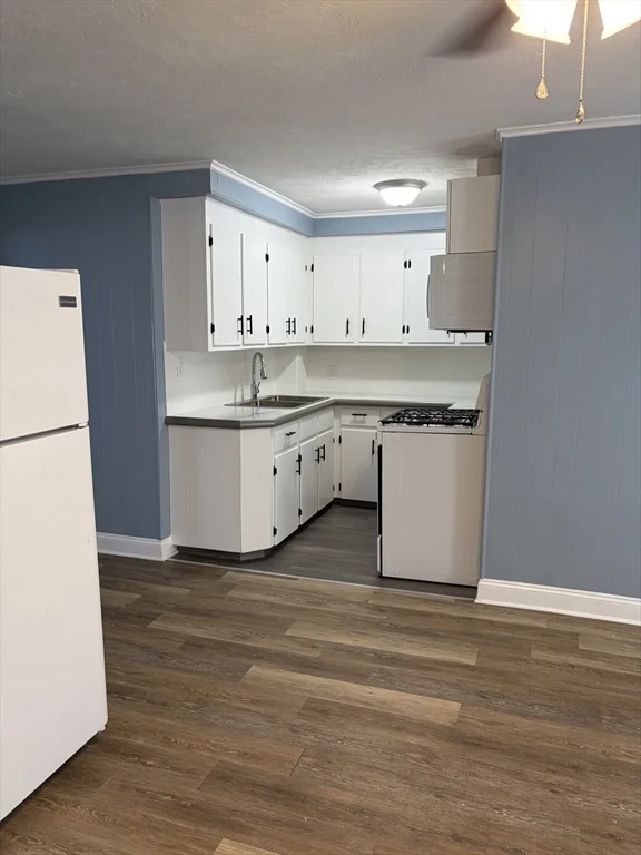 1328 South Main, Fall River