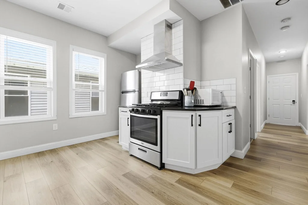 125-127 Arsenal St, Watertown