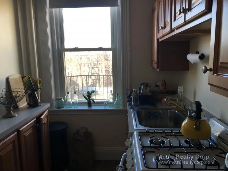 1940 Commonwealth Ave, Brighton