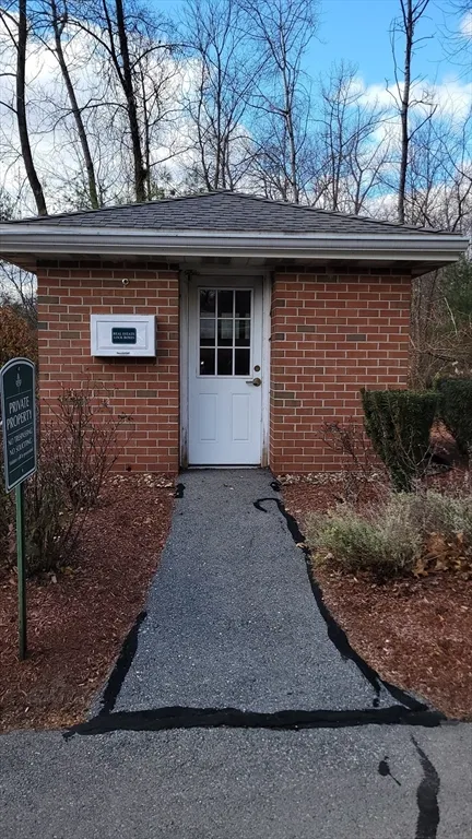 3 Leonard Rd, Boxborough