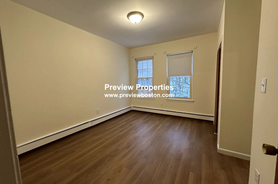 78 South Huntington Ave, Jamaica Plain