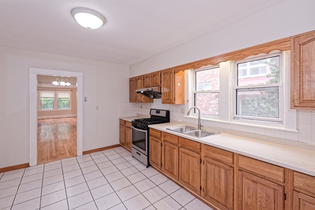 23-25 St James Ter, Newton