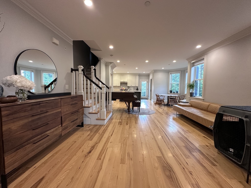 44 Evergreen St, Jamaica Plain