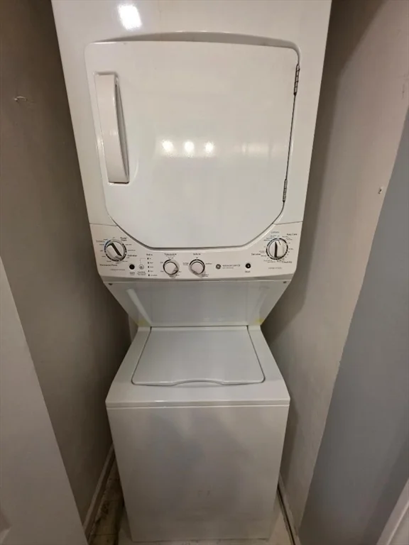 200 Falls Blvd, Quincy