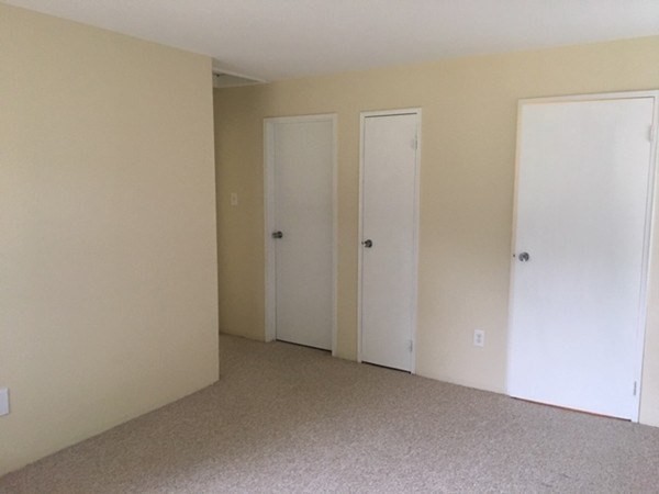 2 Village Way, Natick