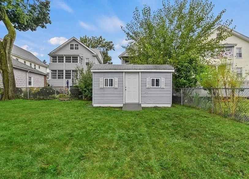 358-360 Arlington St, East Watertown