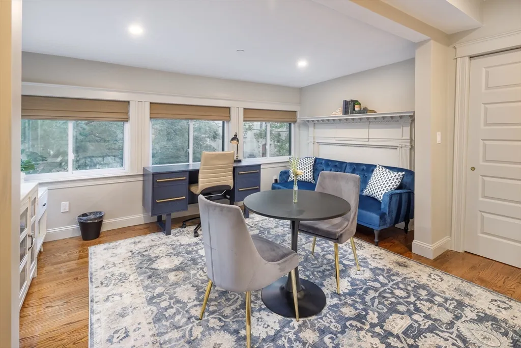 44 Winslow Rd, North Brookline