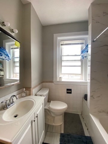 10 Glenville Ave, Allston