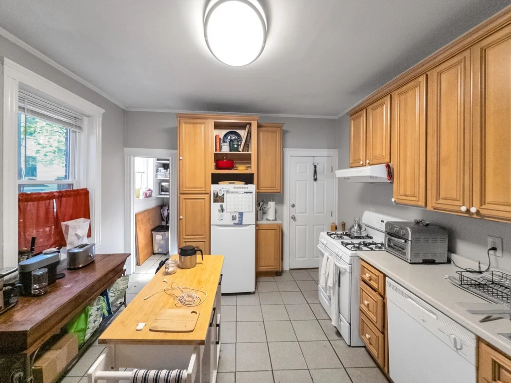 593 Centre St, Jamaica Plain