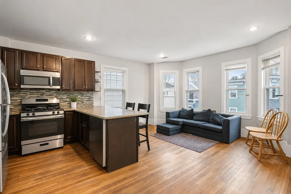 66 Mozart St, Jamaica Plain