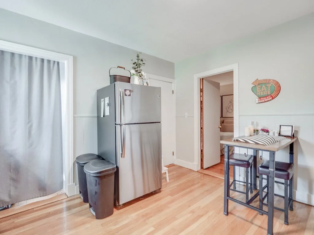 354 Beacon, Ward Two