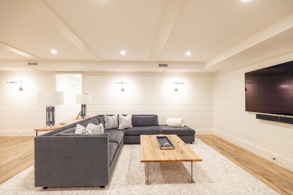 106 A Surfside Rd, Surfside